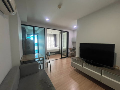 ให้เช่า Knightsbridge Skycity สะพานไหม่ ชั้น 7 เฟอร์ฯครบ+เครื่องซักผ้า 28 ตรม 11,000 บาท (รวมส่วนกลาง)