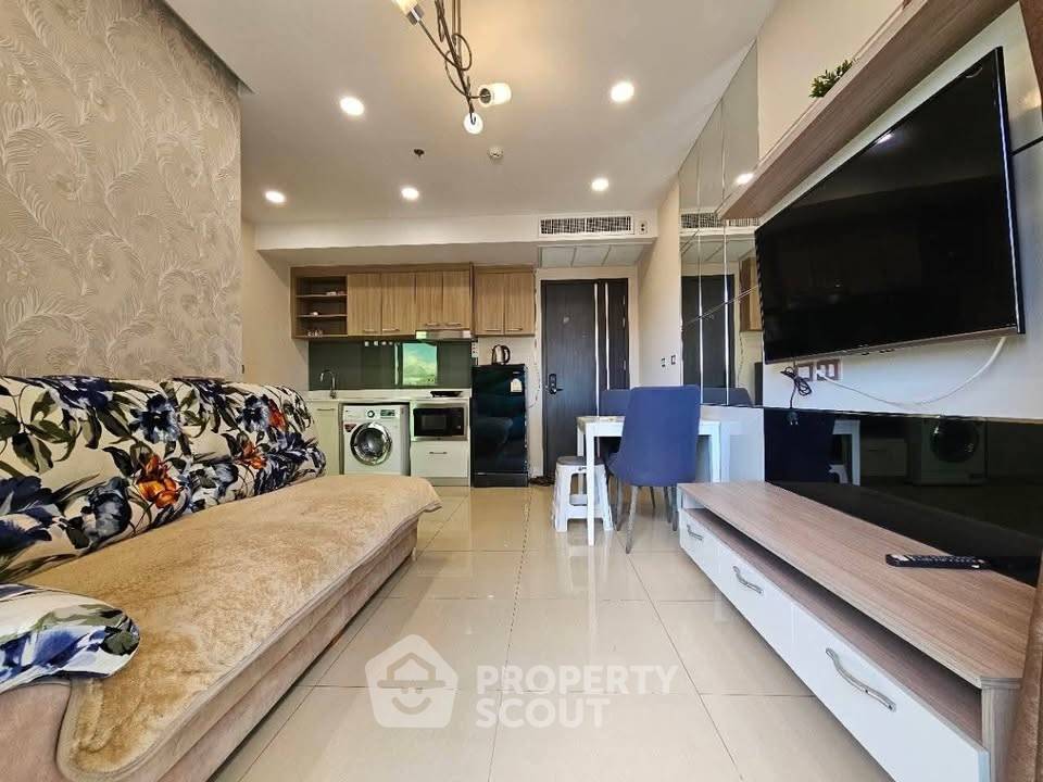 รูป คอนโด 1 ห้องนอน Dusit Grand Condo View ใกล้หาดจอมเทียน (ID 3333041) - รูปที่ 8/9