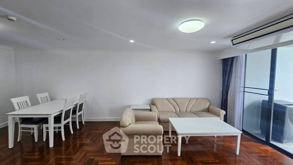 picture 2-BR Condo At Acadamia Grand Tower Near BTS Phrom Phong (ID 993908) - 1/25