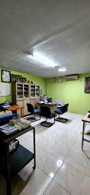 โรงงาน นิคมบางปู : โรงงานพร้อมใช้ ใกล้นิคมบางปู เนื้อที่ 132 ตร.ว. โครงสร้างแข็งแรง เหมาะกับการทำโรงงานอุตสาหกรรมขนาดย่อม อยุ่ในแหล่งโรงงานอุตสาหกรรม พร้อม ทำเล ใกล้