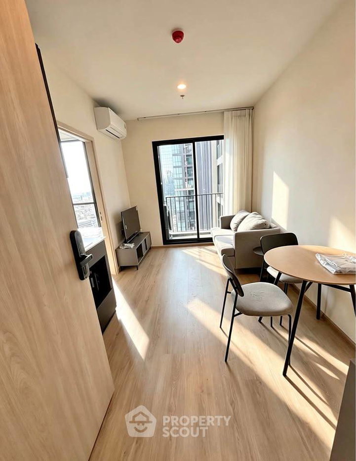 picture 36th-Floor 1-BR At Nue District R9, 200m To MRT Phra Ram 9 (ID 3331848) - 1/8