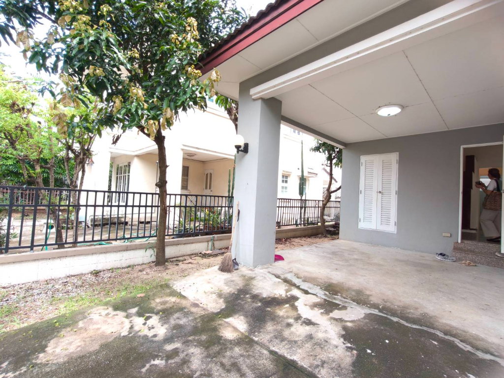 รูป ขายบ้านเดี่ยวชัยพฤกษ์ ทวีวัฒนา (เลียบคลองทวีวัฒนา) 𝟱6.7ตร.วา |180 ตร.ม. แบบ 4 ห้องนอน 3 ห้องน้ำ เพียง 4.65 ล้าน สนใจทักไลน์: minniemah - รูปที่ 7/29