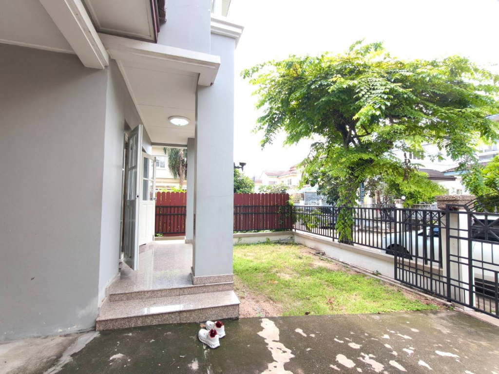 รูป ขายบ้านเดี่ยวชัยพฤกษ์ ทวีวัฒนา (เลียบคลองทวีวัฒนา) 𝟱6.7ตร.วา |180 ตร.ม. แบบ 4 ห้องนอน 3 ห้องน้ำ เพียง 4.65 ล้าน สนใจทักไลน์: minniemah - รูปที่ 8/29