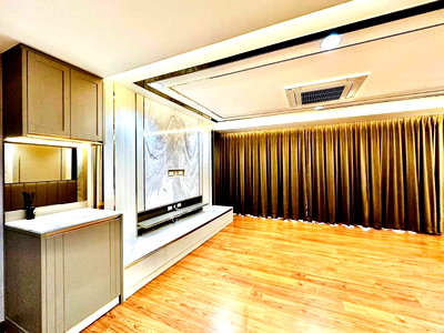 ทาวน์โฮม กรุงเทพมหานคร : ขายบ้าน ทาวน์โฮมหลังใหญ่ SPACE TOWNHOME (ลาดพร้าว – เหม่งจ๋าย) 4 นอน built-in ใหม่ทั้งหลัง 4 ชั้น 31 ตรว