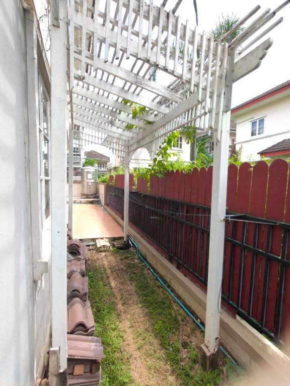 รูป ขายบ้านเดี่ยวชัยพฤกษ์ ทวีวัฒนา (เลียบคลองทวีวัฒนา) 𝟱6.7ตร.วา |180 ตร.ม. แบบ 4 ห้องนอน 3 ห้องน้ำ เพียง 4.65 ล้าน สนใจทักไลน์: minniemah - รูปที่ 6/29