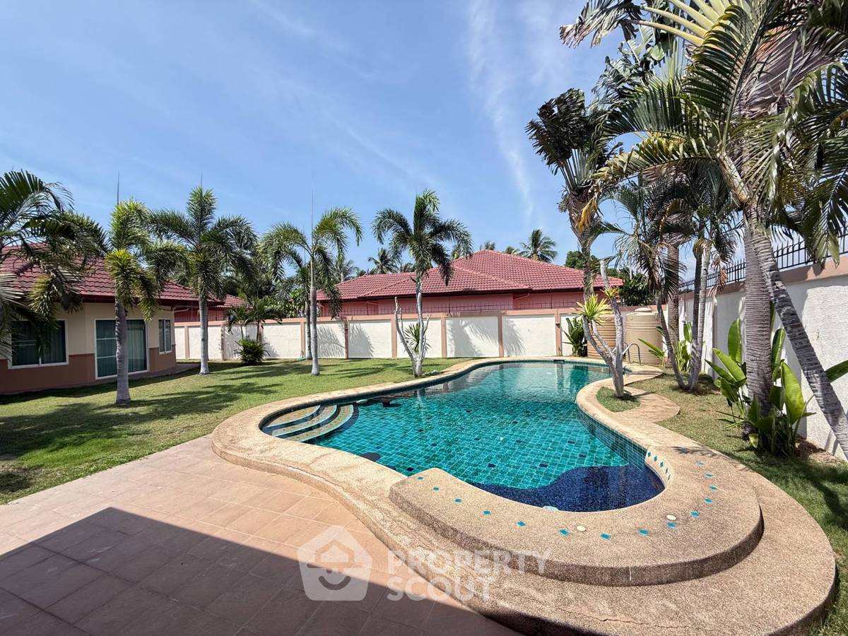 picture 4-BR Condo at Modern Sweet Home in Bang Kapi (ID 3333290) - 8/17