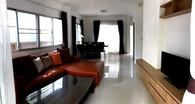 บ้านแฝด ฉะเชิงเทรา : ขายด่วน บ้านแฝด บรรยากาศเงียบสงบเหมาะแก่การพักผ่อน ใกล้สยามพรีเมียมเอาเลท สนามบินสุวรรณภูมิ