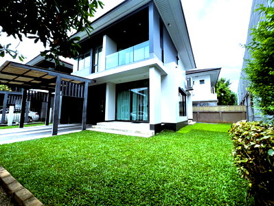 เช่าบ้านเดี่ยว เขตบางกะปิ : KH0340 ให้เช่าบ้านเดี่ยวหรู 2 ชั้น โครงการ เศรษฐสิริ กรุงเทพกรีฑา ซอย ประชาร่วมใจ ใกล้โรงเรียนนานาชาติไบรตันและเวลลิงตัน  สามารถเลี้ยงสัตว์ได้