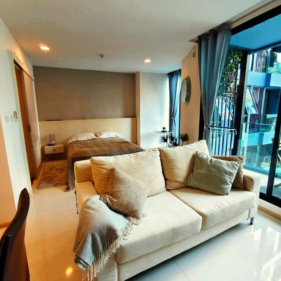รูป คอนโดให้เช่า Acqua จอมเทียน วิวสระ พร้อมเฟอร์นิเจอร์ ใกล้หาด 13,000 บาท/เดือน - รูปที่ 15/21