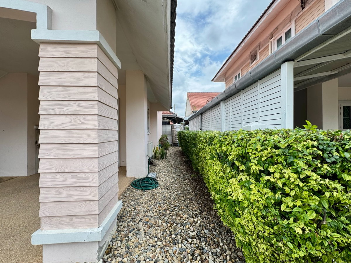picture Two-Storey Detached House for Sale Corner Plot in Koolpunt Ville 9 (Acardia1), Hang Dong, Chiang Mai - 31/36