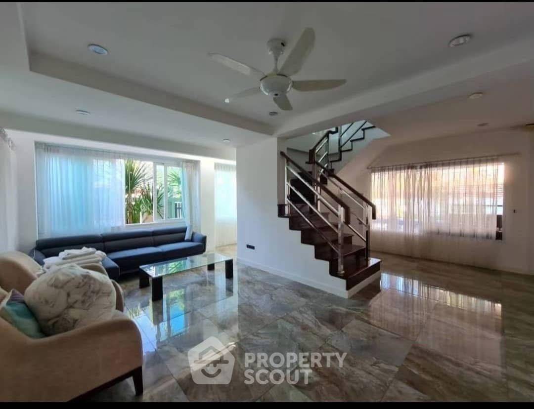 picture 4-BR House close to East Pattaya (ID 3332269) - 6/16