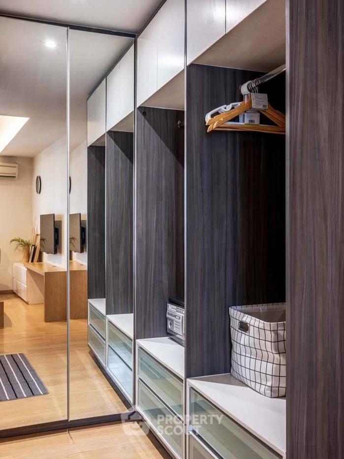 picture 2-BR Condo at Via 49 near BTS Phrom Phong (ID 3331353) - 9/11