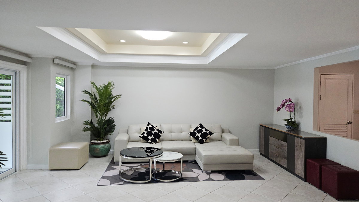 picture 🏡 FOR RENT 🏡 Palm Hill Estate · Luxury Villa - 12/30