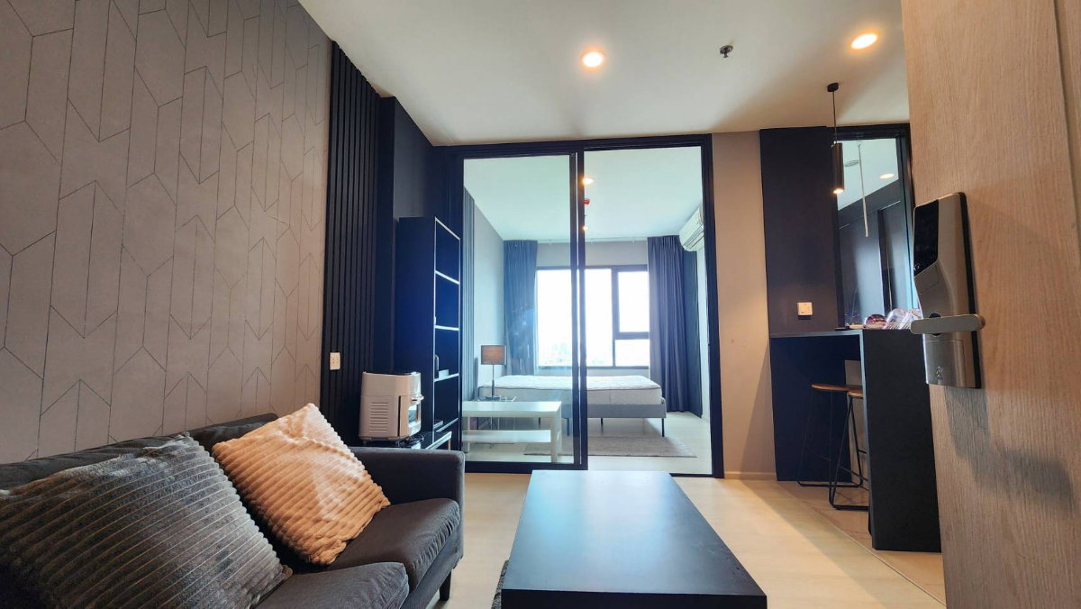 For rent ✨Life Asoke ✨1 bedroom, fully furnished 💕Convenient travel near MRT Phetchaburi and ARL Makkasan 🚆