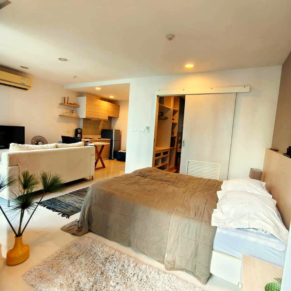 รูป คอนโดให้เช่า Acqua จอมเทียน วิวสระ พร้อมเฟอร์นิเจอร์ ใกล้หาด 13,000 บาท/เดือน - รูปที่ 14/21