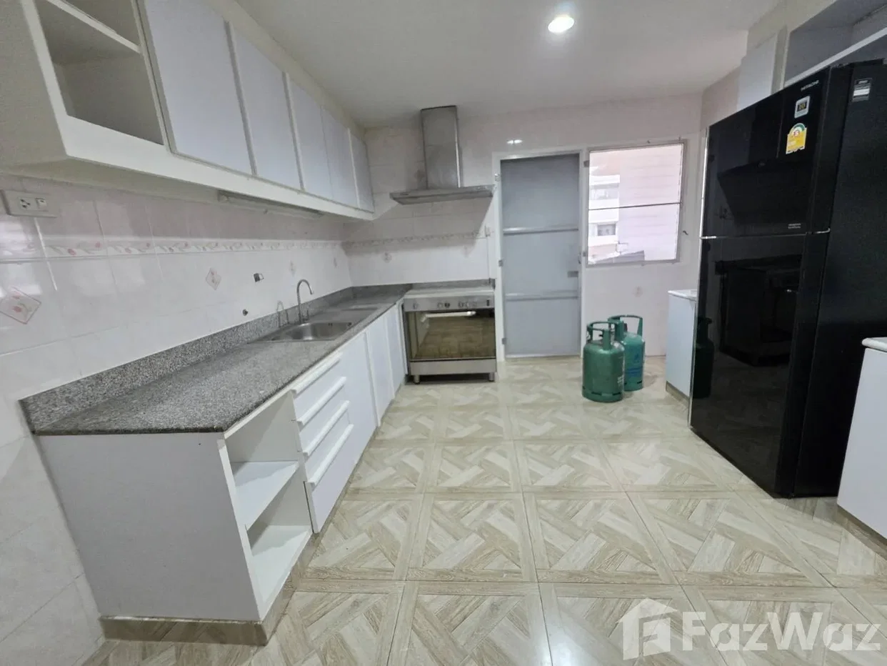 picture 3 Bedroom Condo for rent at D.S. Tower 1 Sukhumvit 33 6799742 - 12/24