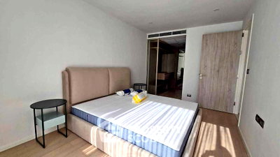คอนโดให้เช่า : ใกล้ BTS เพลินจิต 200 ม. | 2 ห้องนอน CRAFT Ploenchit (ID 3326793)
