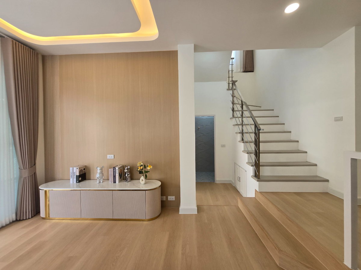 รูป บ้านรีโนเวทใหม่เพิ่งเสร็จ ทำเลดี สุดสวย พร้อมอยู่  หมู่บ้านภัทรินทร์ 2 ถนนหทัยราษฎร์ บางชัน คลองสามวา - รูปที่ 11/45