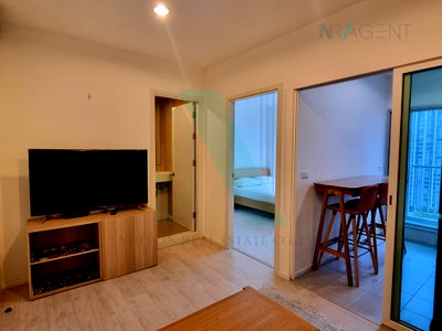 Condos for rent : For Rent Condo ASPIRE SATHORN - THAPRA Building , Floor 19,1 bed room, Room size 30.5 sqm