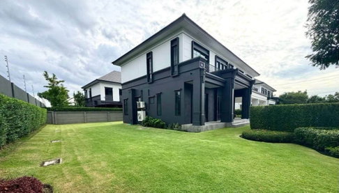 LTHC162331 - Luxury House FOR SALE Setthasiri Ratchapruek–Sai 1 | 428 sq.m. | 168 sq.wah | 5 Beds | 6 Baths | 29.9MB