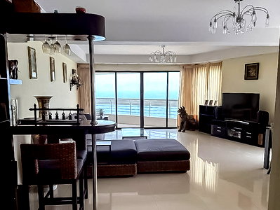 Condos for sale : 1 Bedroom Condo for Sale Metro Jomtien Condotel Sea View