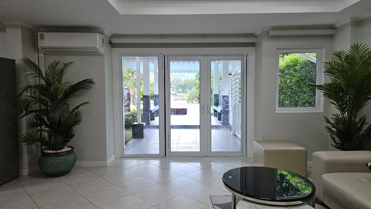 picture 🏡 FOR RENT 🏡 Palm Hill Estate · Luxury Villa - 26/30