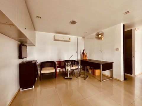 ขาย อาคารพาณิชย์(ร้านสปา,เสริมสวย) 4 ชั้น, 450 ตรม. 2 คูหา *ปากซอยแบริ่ง 62