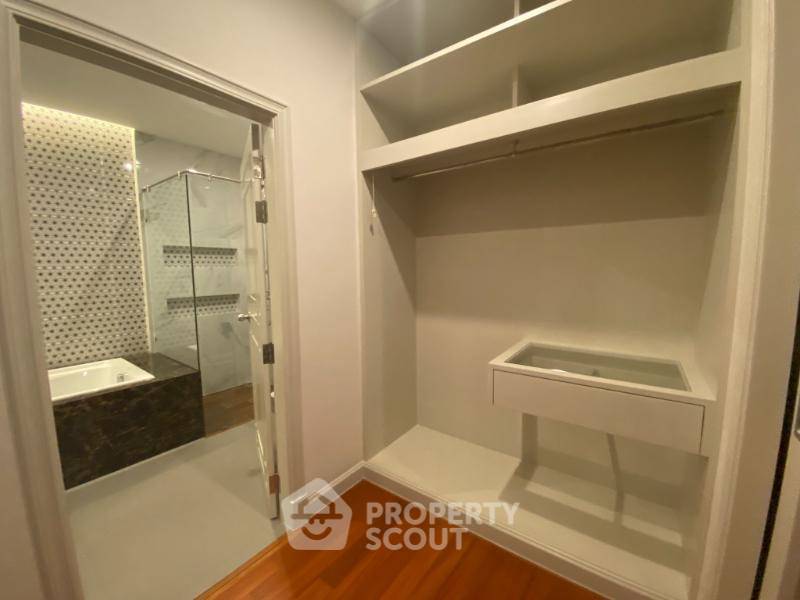 picture Great Value 3-BR 300 Sqm, 26th-Floor, The Fourwings Residence (ID 2834572) - 8/8
