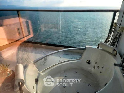 Condos for rent : 52nd-Floor 1-BR Condo At Copacabana Beach Jomtien (ID 3332960)