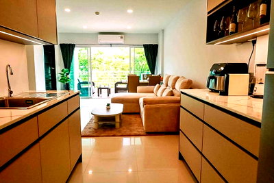 Condos for sale : 2 Bedroom Condo for Sale Wong Amat Privacy Pattaya
