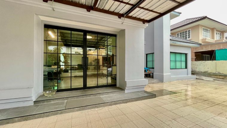 3-bed house for sale, 180 sqm, 154.8 sq wah, Khan Na Yao