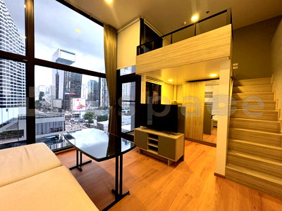 คอนโดให้เช่า : ▚ L1JC0Cツ ให้เช่า Chewathai Residence Asoke Loft 35ตร.ม. รีโนเวทพื้นใหม่ เฟอร์ครบ ใกล้ MRT พระราม 9 / MRT เพชรบุรี✨