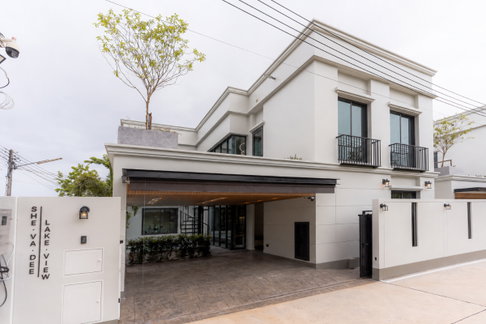Luxury Two-Storey English-Style Pool Villa for Sale in Pa Daet — THB 12.5 Million