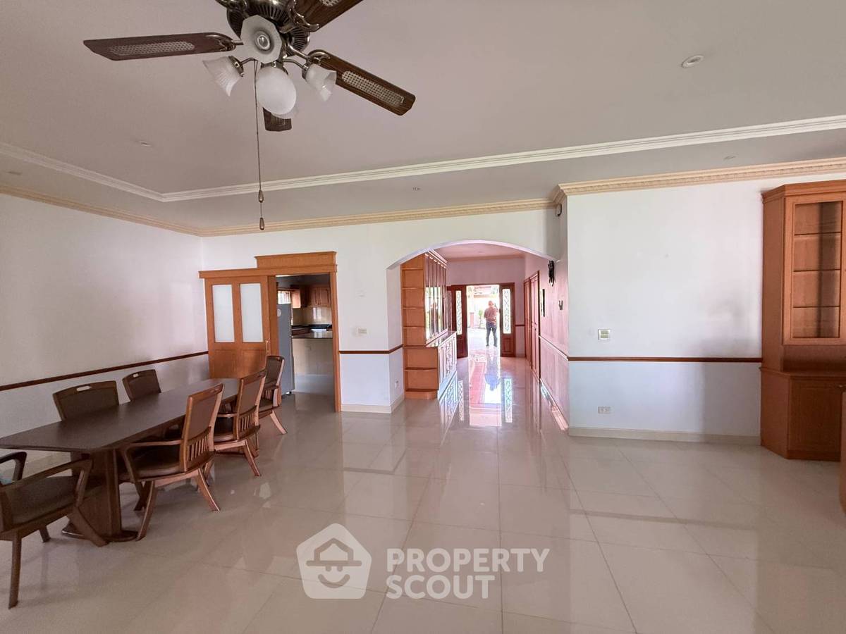 picture 4-BR Condo at Modern Sweet Home in Bang Kapi (ID 3333290) - 5/17