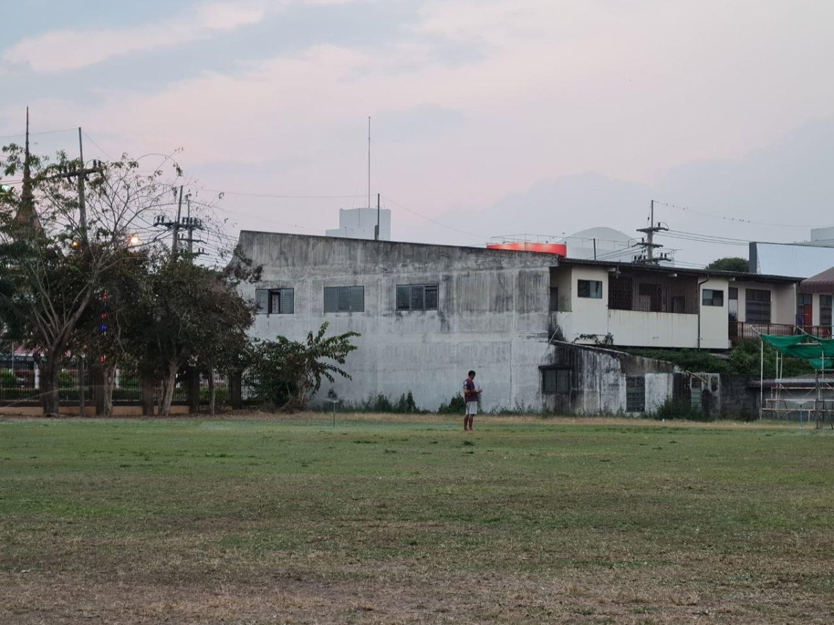 รูป ขายบ้านหลังมุมจังหวัดยโสธร ติดหน้าถนนเเจ้งสนิท และ ร.ร.สุขวิทยากรตั้งตรงจิตร 15 ตรงข้ามกับไปรษณีย์ยโสธร - รูปที่ 7/7