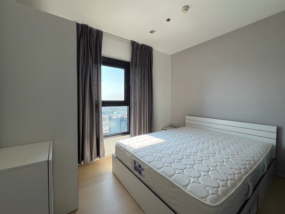 picture Hot Listing! The Base Phetkasem | 120m to MRT, Extensive Facilities, Ready to Move In - 10/12
