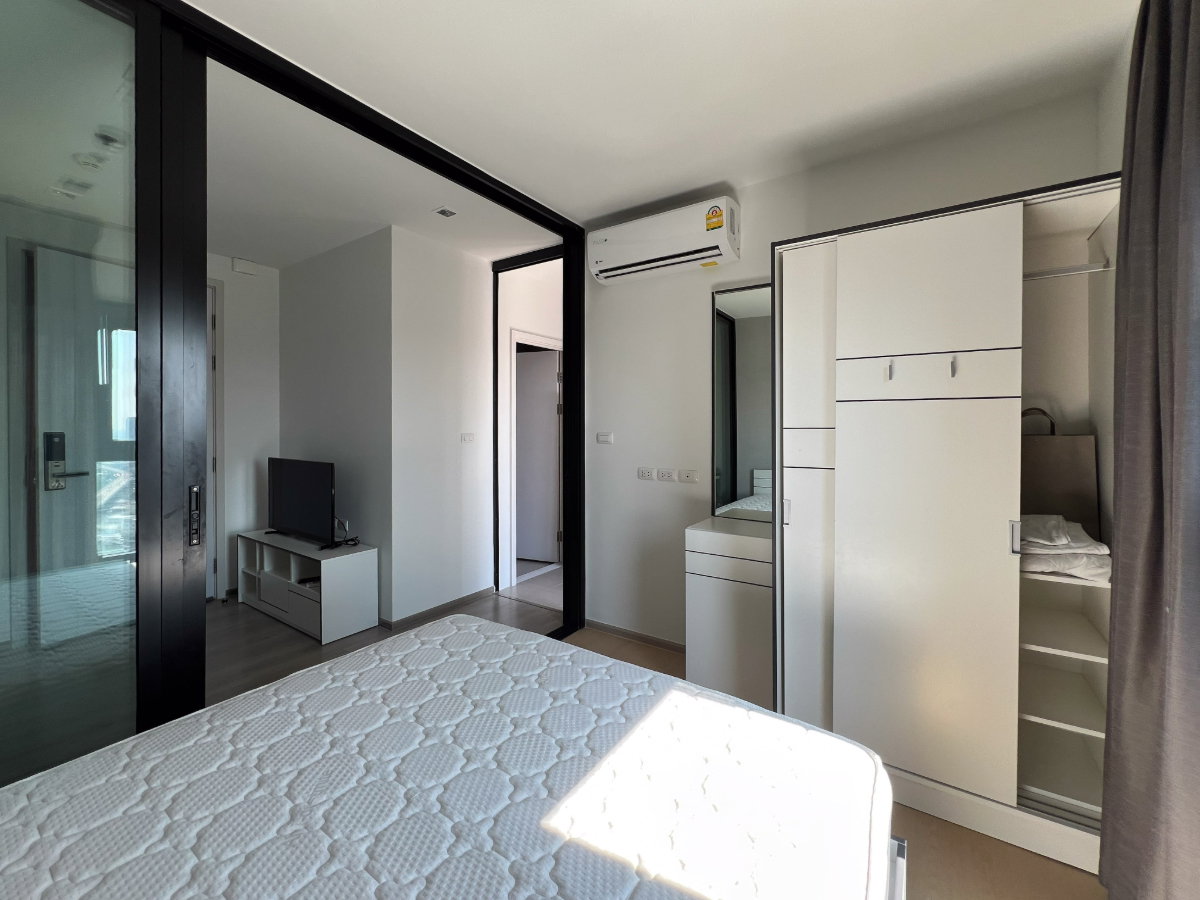 picture Hot Listing! The Base Phetkasem | 120m to MRT, Extensive Facilities, Ready to Move In - 4/12