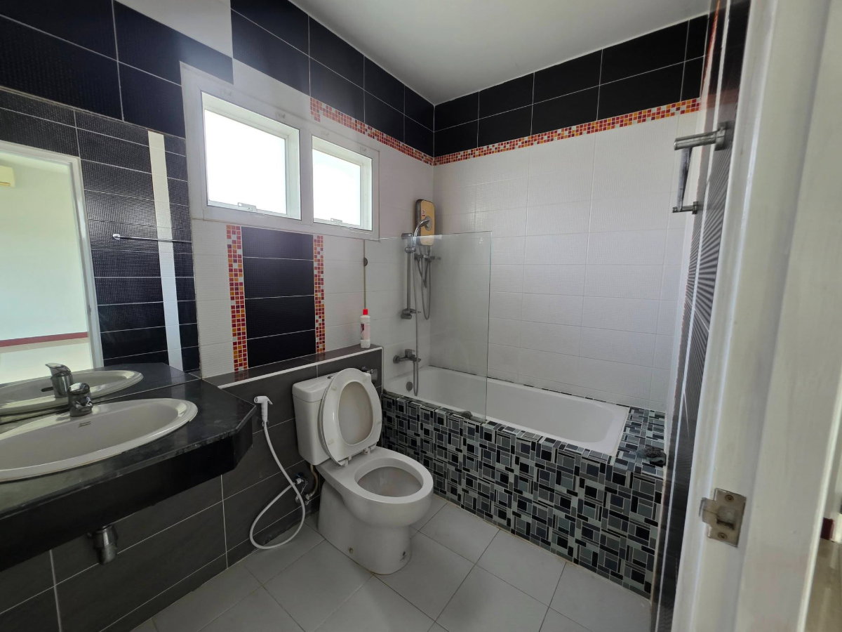 รูป ขายบ้านเดี่ยว 2 ชั้น ทำเลท่าวังตาล สารภี เชียงใหม่ ราคา 3.7 ล้านบาท #CSRP101310 - รูปที่ 11/20