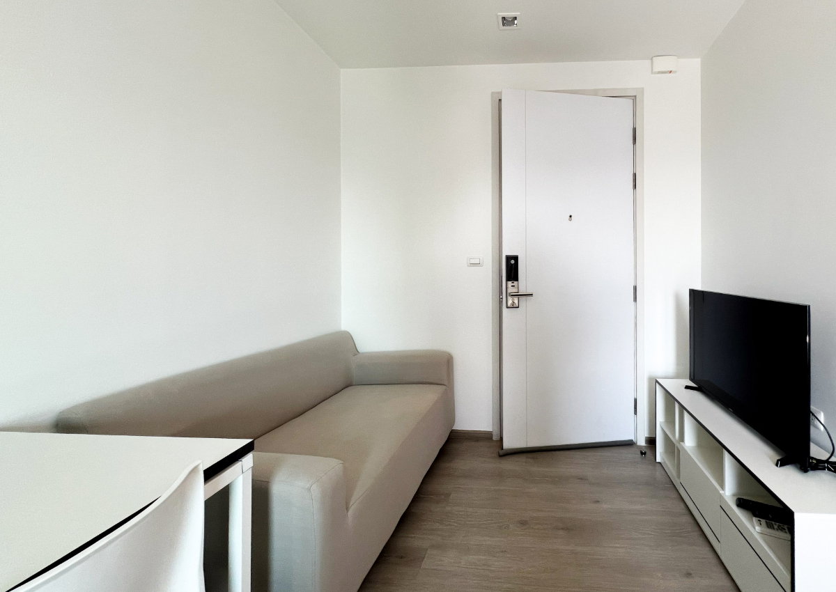 picture Hot Listing! The Base Phetkasem | 120m to MRT, Extensive Facilities, Ready to Move In - 1/12