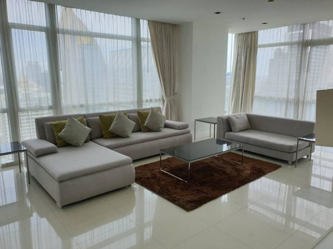 LTH162328 - Luxury Condo FOR RENT Athenee Residence | 294 sq.m. | 4+1 Beds | 5 Baths + Maid Room | BTS Phloenchit | 230K/Month