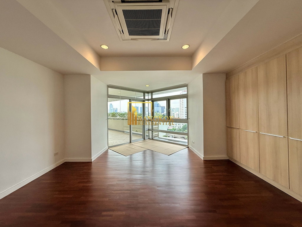 picture La Cascade | Very Spacious 4 Bed Condo For Rent in Ekkamai - BR16379CD - 13/39