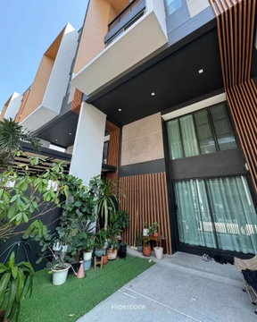🏡🐶 ทาวน์โฮมเลี้ยงสัตว์ได้ | ให้เช่า 75,000 Shizen Pattanakarn 32 (K240)
📍 Shizen Pattanakarn 32
