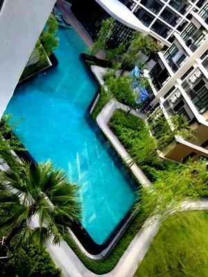 Condos for sale : A010507 Chewathai Hallmark Ngamwongwan