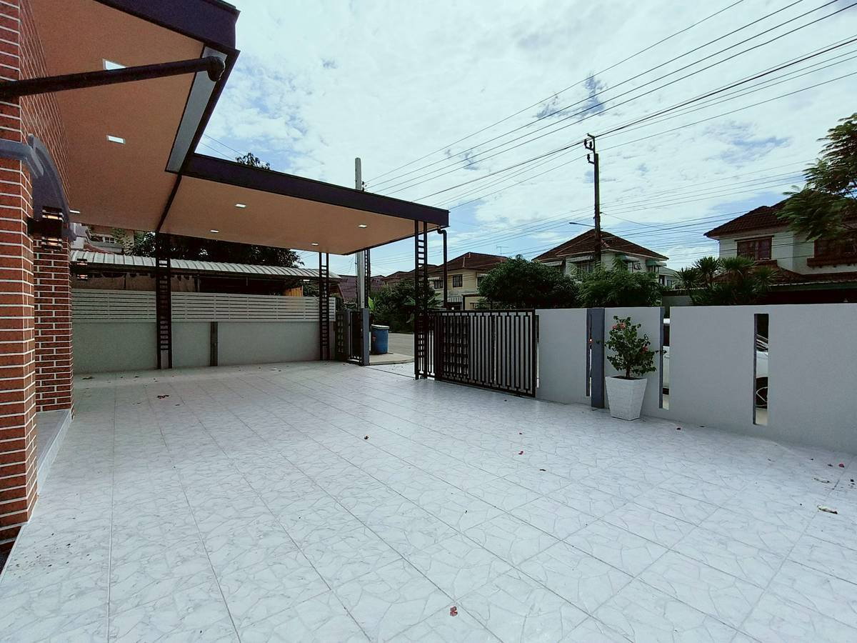 รูป บ้านเดี่ยวหลังใหญ่ กว้างขวาง ทำเลดี ถนนเมน หมู่บ้าน เคซี.กรีนวิลล์ ถนนมิตรไมตรี10/1 แขวงคู้ฝั่งเหนือ เขตหนองจอก รีโนเวทใหม่ พร้อมอยู่ - รูปที่ 4/27