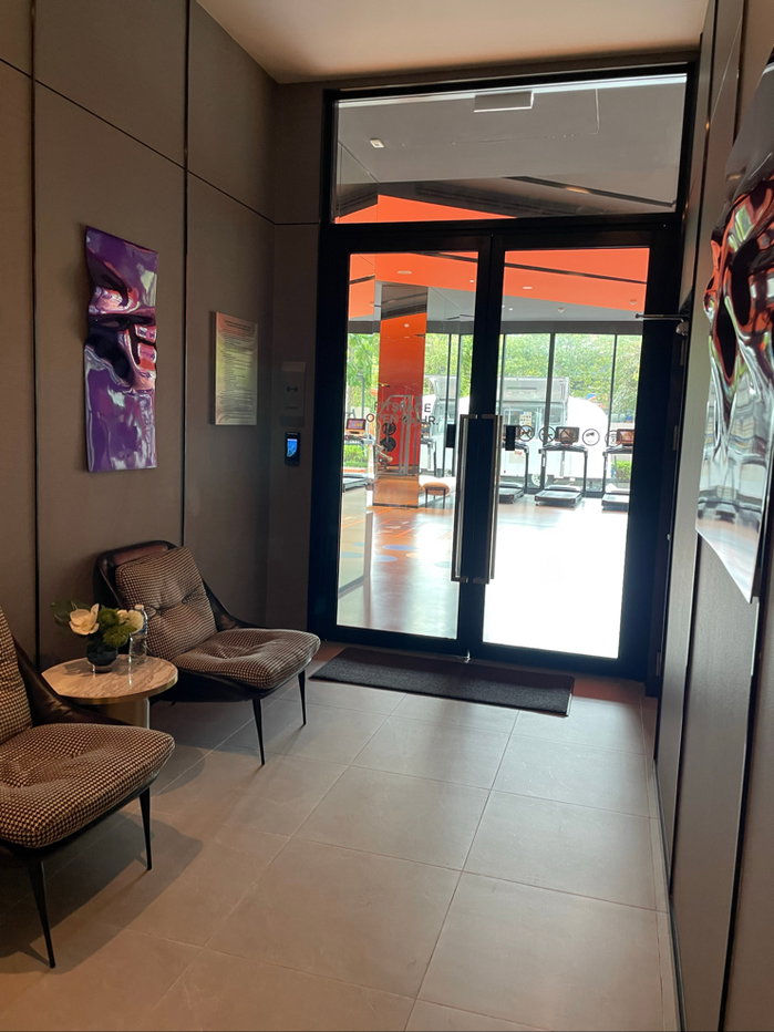 picture Fully furnished with free Wi-Fi condominium - 12/17
