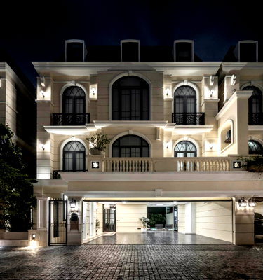 Houses for sale The Emquartier : #HHR184 For Sale: Luxurious 4-bedroom detached house with private elevator 📍 Near EmQuartier