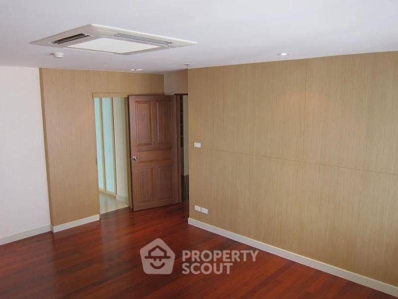 รูป ขนาด 370 ตร.ม. 3 ห้องนอน ชั้น 22 Le Raffine Sukhumvit 24 ใกล้ BTS พร้อมพงษ์ (ID 2834488) - รูปที่ 2/8