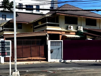 เช่าบ้านเดี่ยว วิทยาลัยเสนาธิการทหาร : ให้เช่าบ้านเดี่ยว 2 ชั้น  ทำเล สุทธิสาร ซอย 20 มิถุนา ใกล้ MRT สุทธิสาร / เฟอร์นิเจอร์ครบ / แอร์ 7 เครื่อง / อยู่อาศัย หรือ Home Office จดบริษัทได้