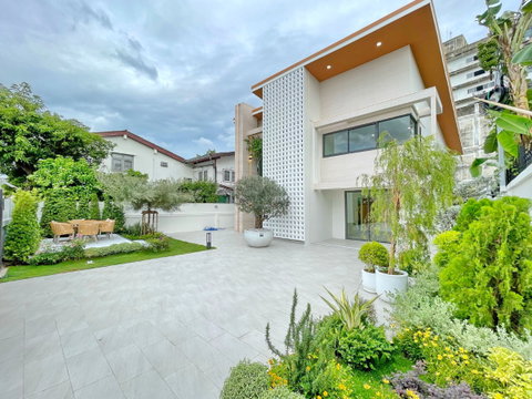 H0839, Detached House for Sale 4Br, Lat Phrao-Chokchai 4