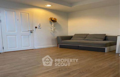 1-BR Condo at The Kris Ratchada 17 near MRT Sutthisan (ID 910253)